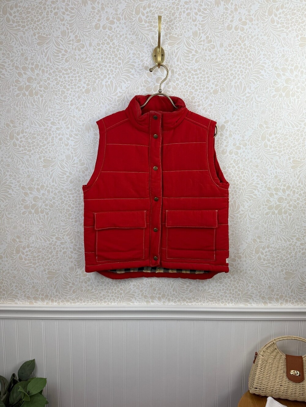 Toad&Co Canoe Red Forester Pass Plaid Lining Puffer Vest - Size - Medium - Picture 3 of 10